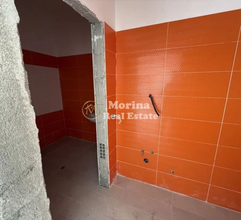 Shitje | Ambjent Biznesi | Diga Liqenit;Liqeni Thatë | 149350 €