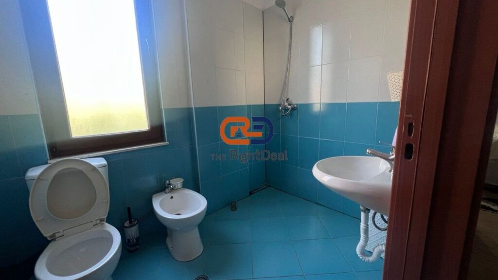 A Fresk si affitta un appartamento 2+1 completamente arredato!!!