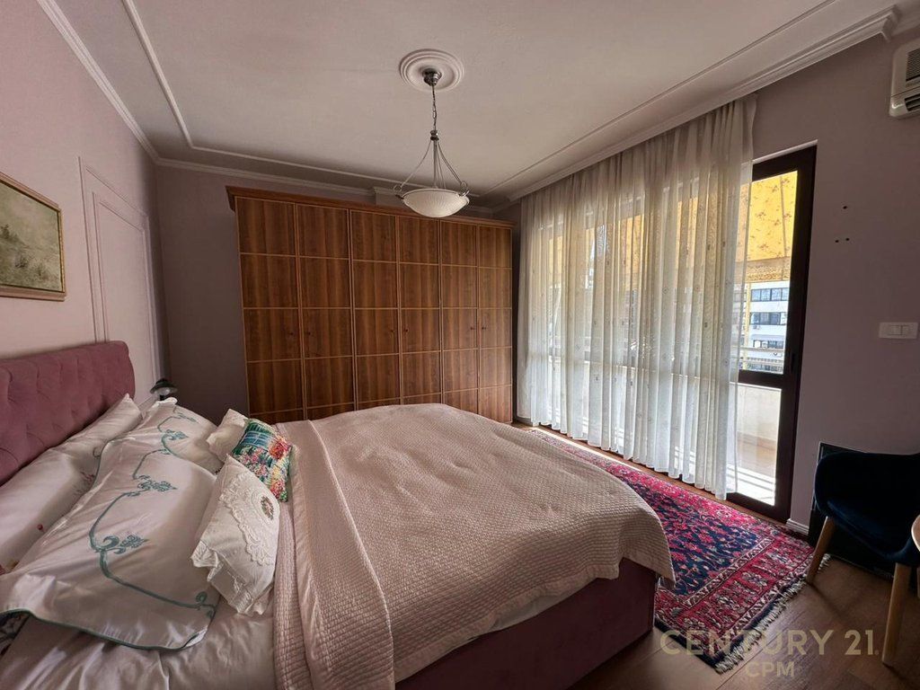 Appartamento 2+1+2 in Affitto a Bllok – 1.500 €/Mese