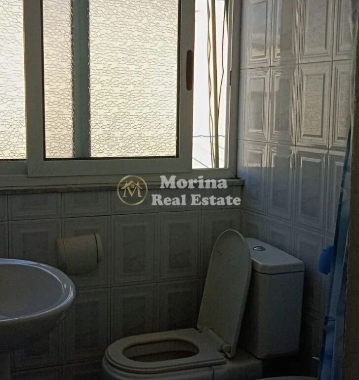 Affitto | Monolocale | Viale Zogu I | 350 €/mese