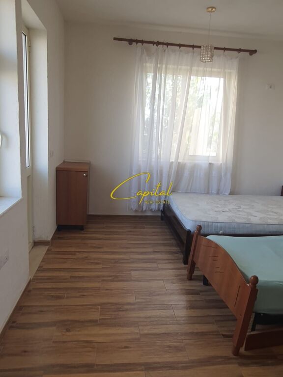 APARTAMENT ME QIRA 1+1 ISH TREGU ELEKTRIK 30.000 LEKE