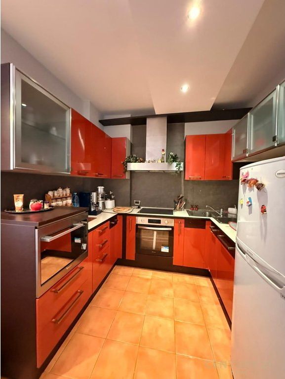 AFFITTASI APPARTAMENTO 2+1+2 PRESSO AIR ALBANIA