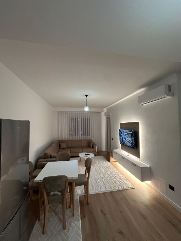 Apartament 2+1+Post Parkimi ne Paskuqan!