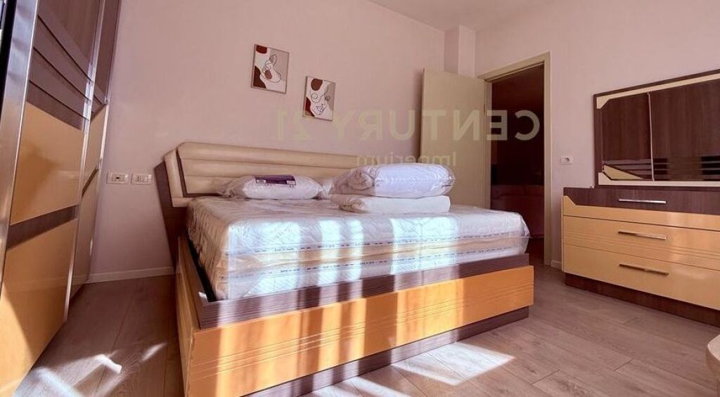 Jepet me qera apartament 1+1 tek Hipoteka