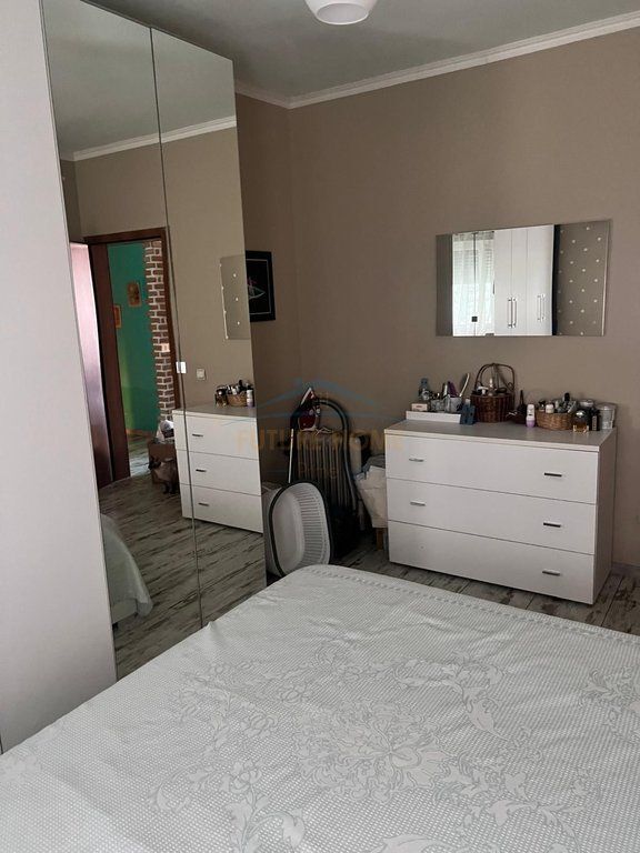 Qera , Apartament 2+1 , Komuna e Parisit , Tirane