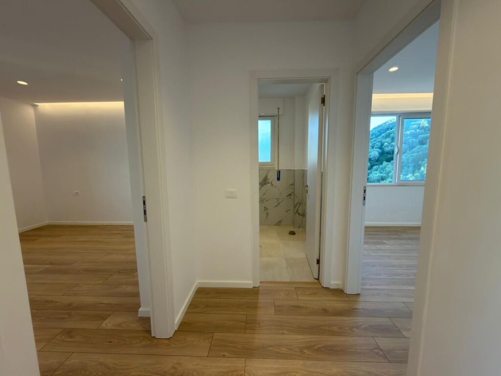 Occasione 2+1 VLORE 135.000€