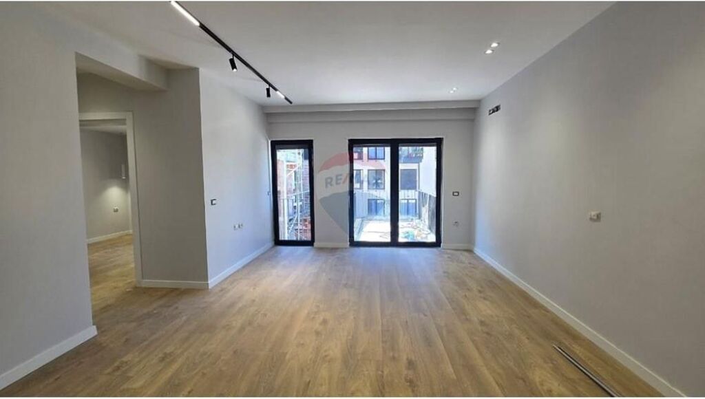 Apartament - Për Shitje - Kodra e Diellit 2, Tiranë(ID: 530481001-1220)