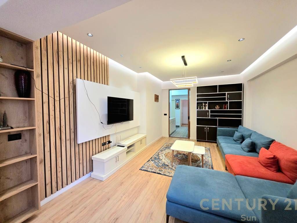 Apartament luksoz 2+1+2 per qira te Rruga e Kavajes