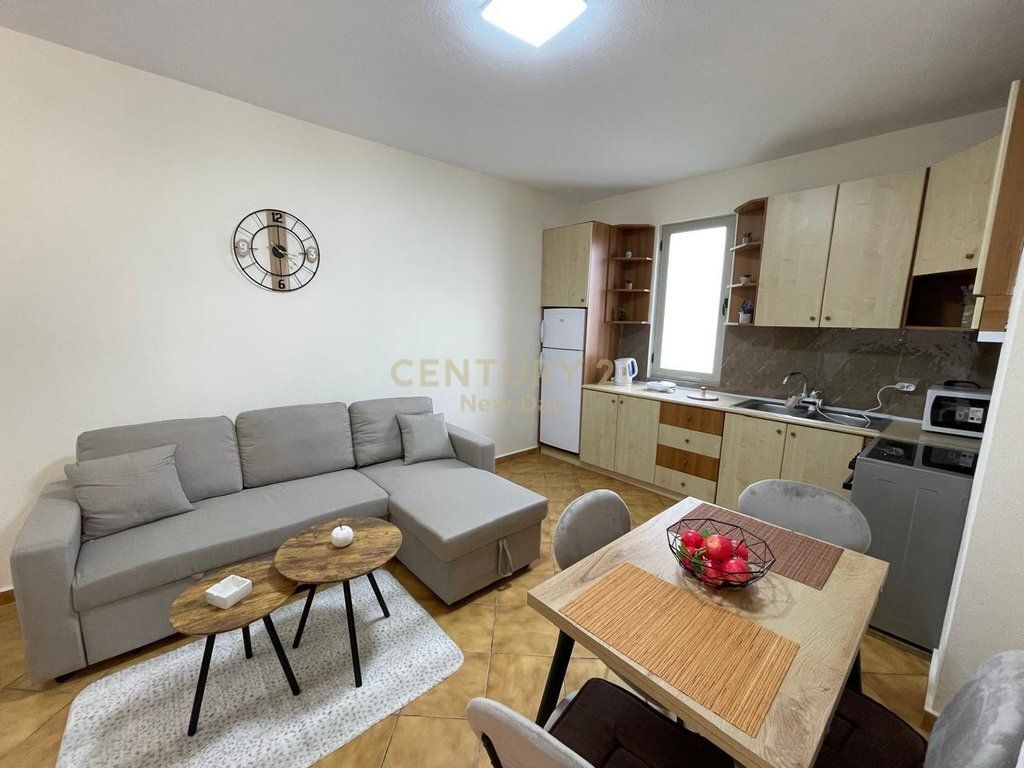 Apartament 1+1 + Garazah Me Qira te Shkëmbi i Kavajës, Durrës - 320€ | 45 m²
