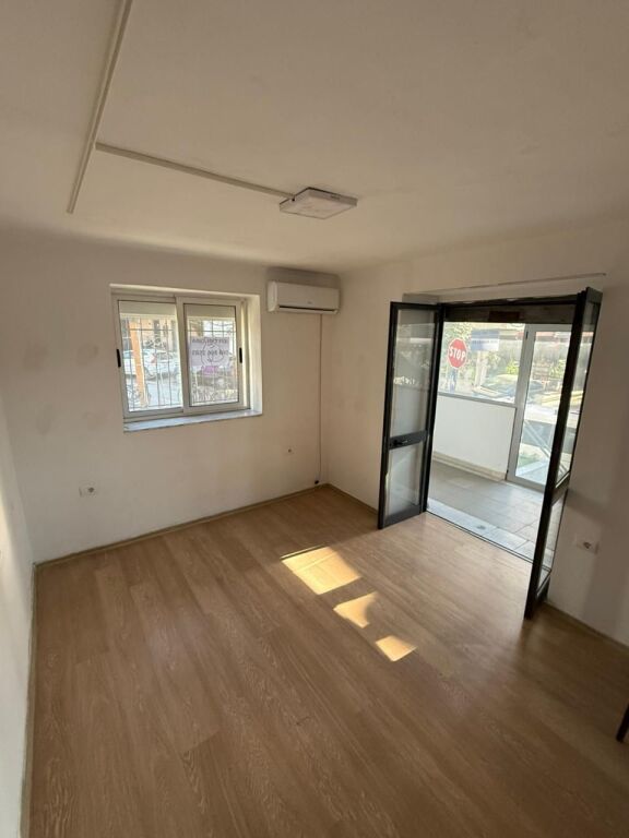 🏢 Business Premises for Rent, first line, Near Elbasan Road,