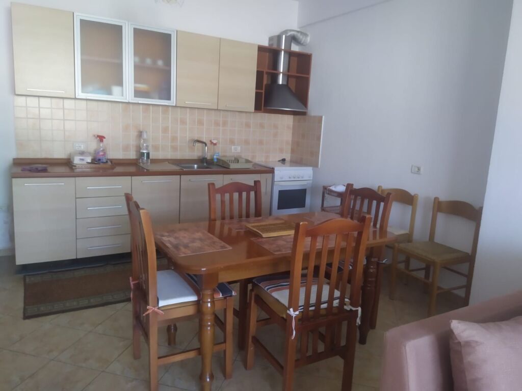 Apartament me qera - Qender
