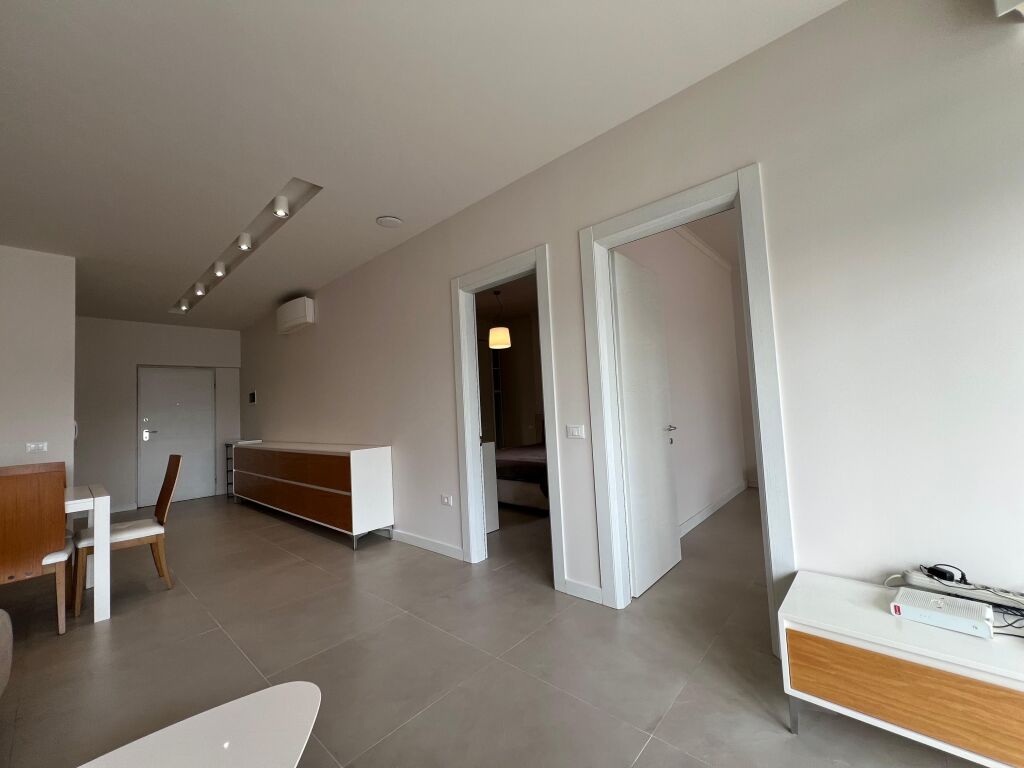 VENDESI APPARTAMENTO 2+1 NELLA ZONA DEL COMUNE DI PARIGI