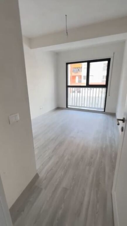🏠Shitet Apartament 3+1 afer Bulevardit te Ri,