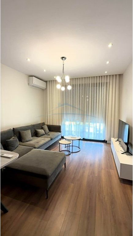 Rent, Apartment 1+1, Dry Lake, Tirana.