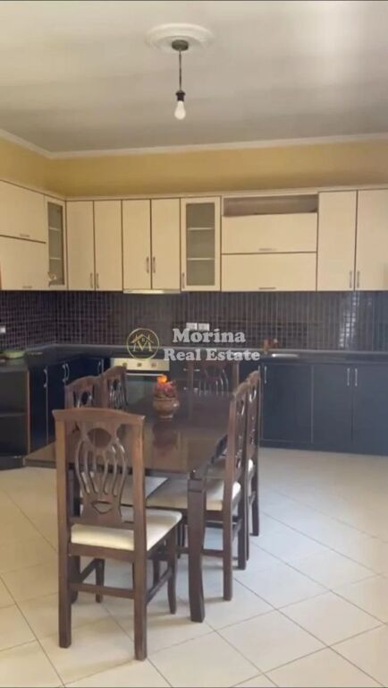 Rent | Villa 3 + 1 | Durres - Ali Pashë Tepelena Street | 400 €/month