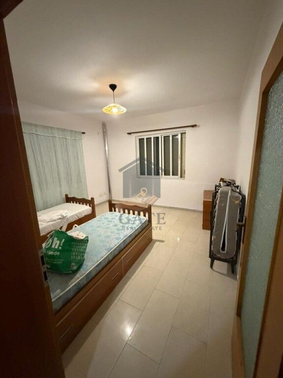 Jepet me Qira Kati i Parë i një Vile Prane Kryqi Kuq Durres