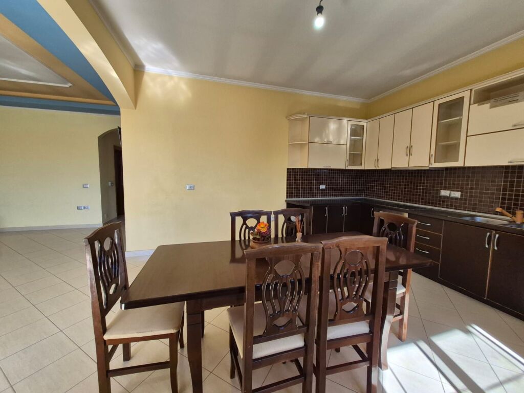 Jepet me Qera Shtepi Private Lagja 14 ne Durres