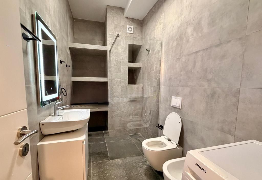 1+1  80m2 piano 7 Comune di Parigi