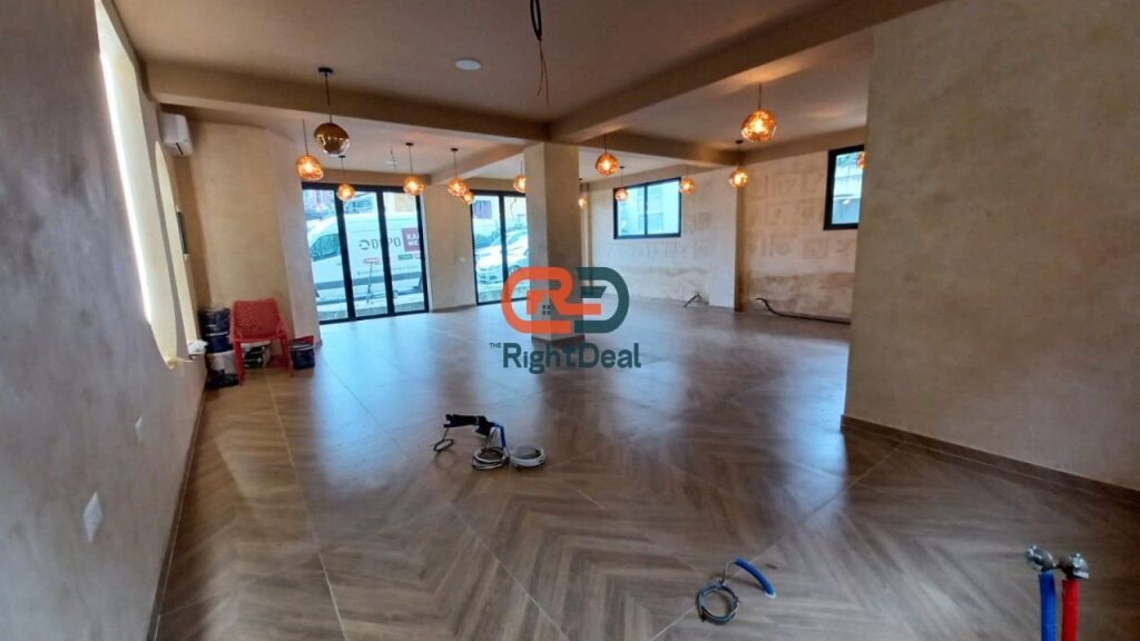 Near the Selita Roundabout, a Business Unit Suitable for Different Types of Business is for Rent!