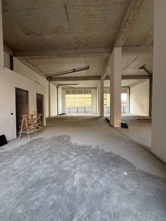 Shop for rent Paskuqan