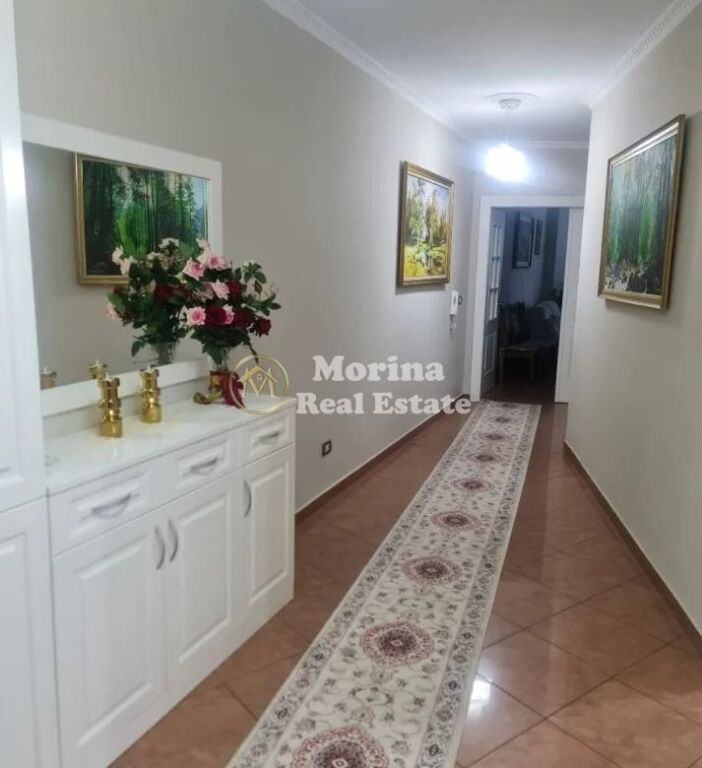 Affitto | Appartamento 2 + 1 | Piazza Skanderbeg | 1200 €/mese