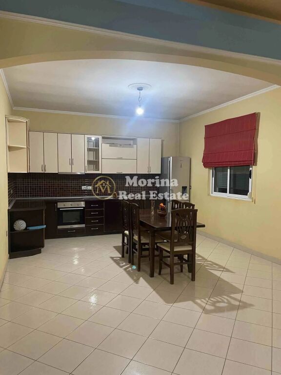 Rent | Villa 3 + 1 | Durres - Ali Pashë Tepelena Street | 400 €/month