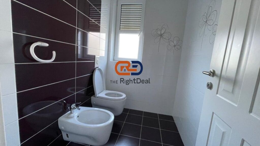 Tek Rolling HIlls Residence, Jepet Me Qira Vile Me Lokacion Pefekt!!!