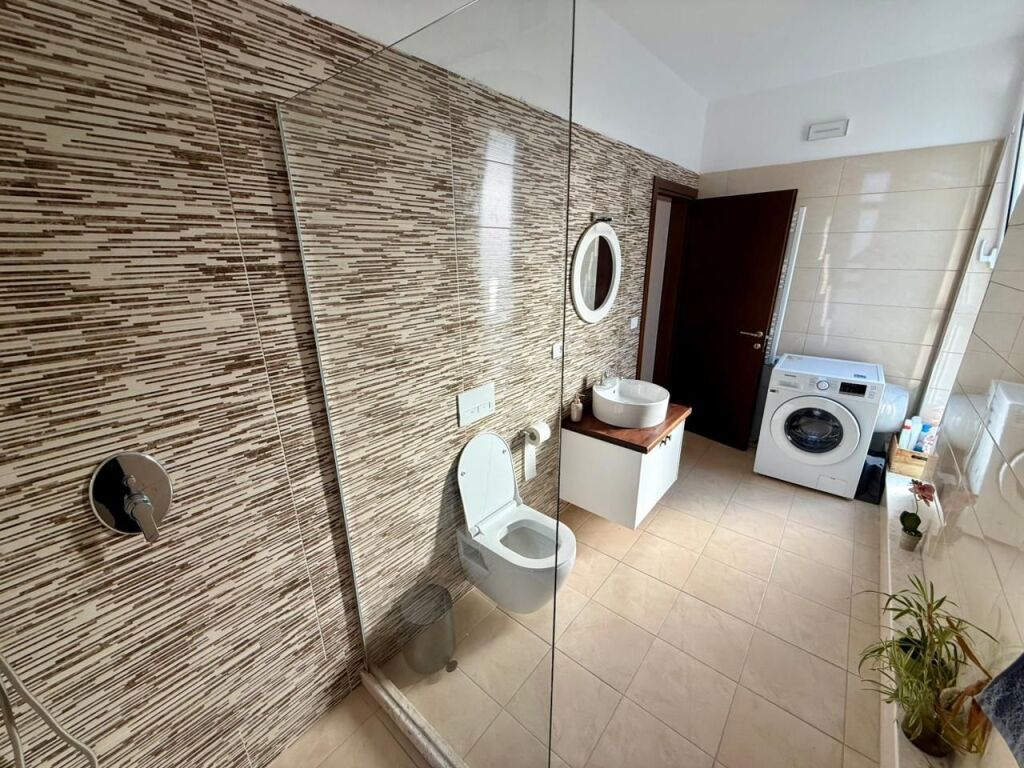 📣 SUPER VILLA FOR RENT 📍 Near Lake Farka ✨  🏡 2-Story Villa 💶 Price 2,500 Euro