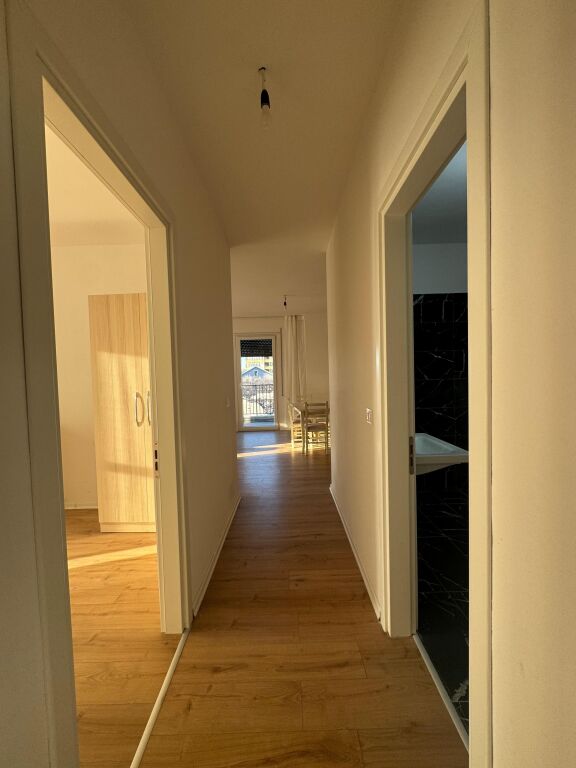 🏠Appartamento 2+1+2 in affitto 📍Don Bosko, Trio Towers Residence  🏢2° piano, palazzo con ascensore 🏷️Prezzo: 60.000 Leke/Mese