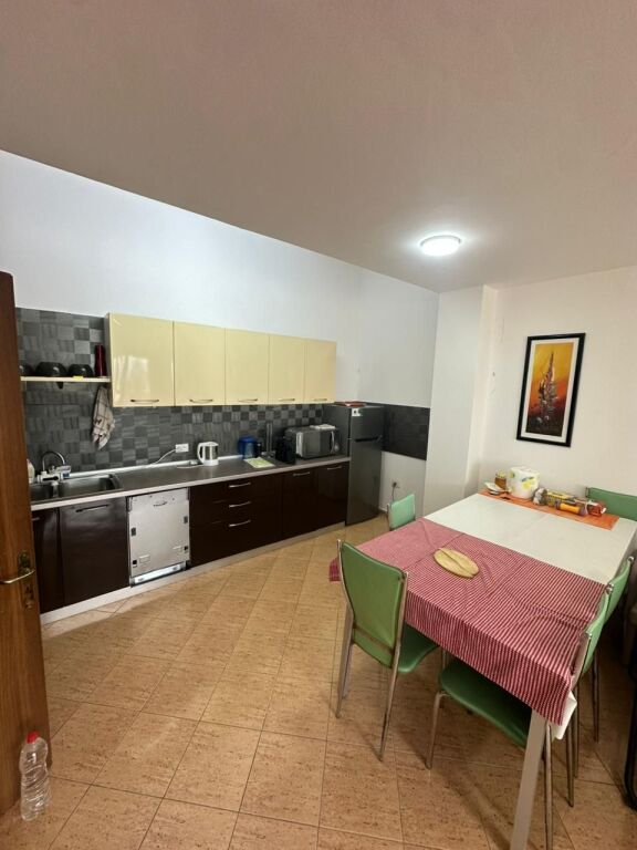 SHITET APARTAMENT 2+1 GOLEM, DURRES