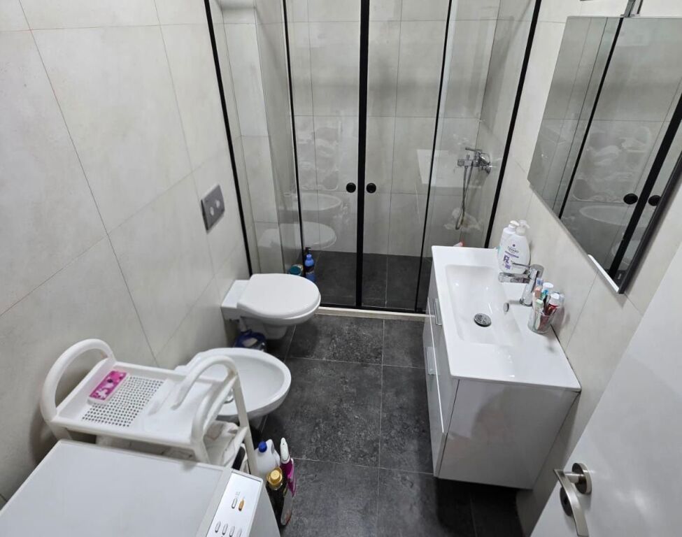 Shitet Apartament 1+1 , Tirana Golden Park 3