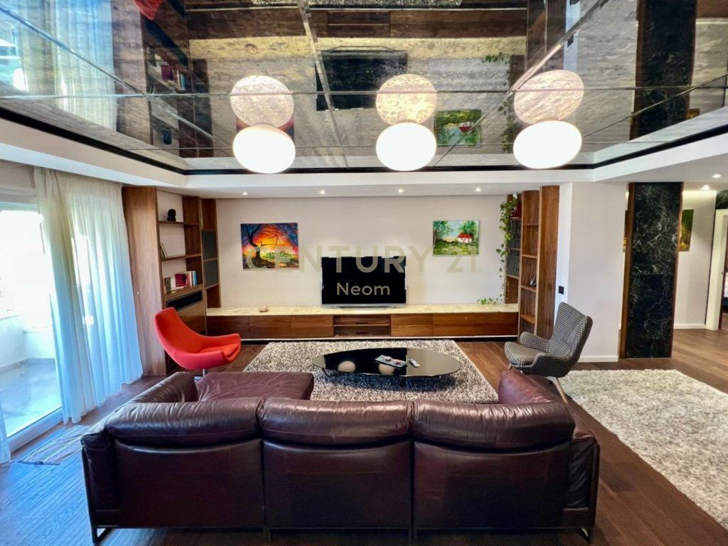 AFFITTASI SUPER APPARTAMENTO 2+1+2 CON 2 POSTI AUTO VICINO ALLA MOSCHEA DEL GIARDINO BOTANICO