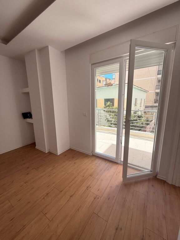 SHITET APARTAMENT 2+1+2 ISH RAJONI I POLICISE, DURRES