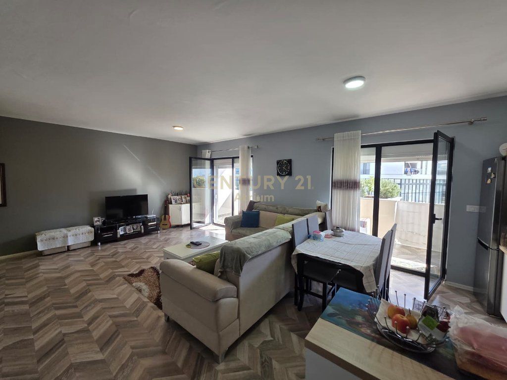 5MAJ APARTMENT FOR SALE 2+1