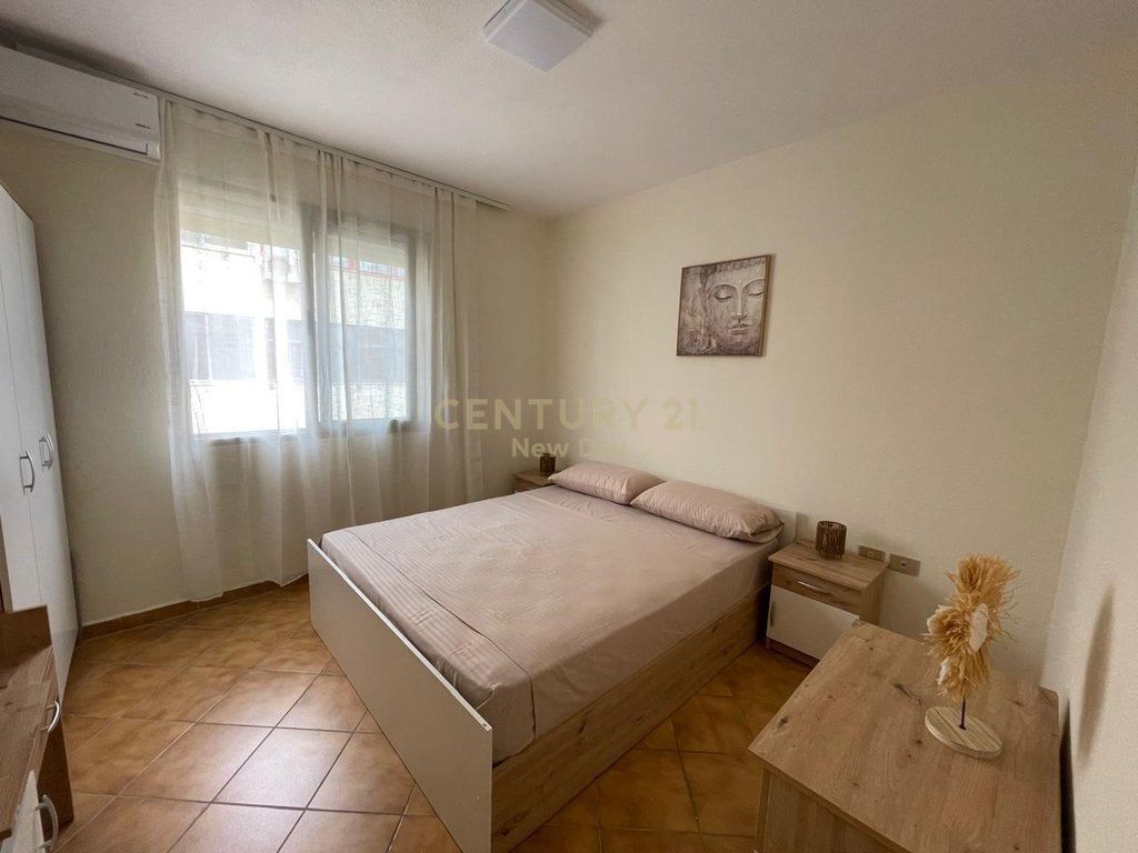 Apartament 1+1 + Garazah Me Qira te Shkëmbi i Kavajës, Durrës - 320€ | 45 m²