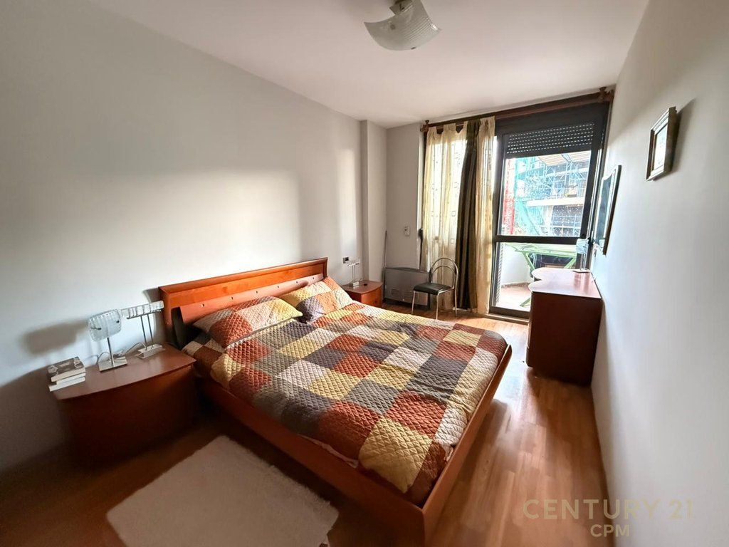 AFFITTASI APPARTAMENTO 2+1+2 PRESSO AIR ALBANIA