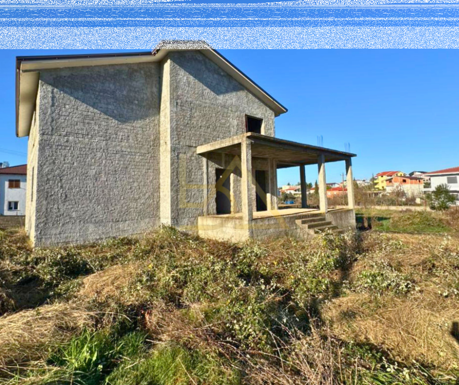 Shitet Vile me Tokë – Shijak, Durrës