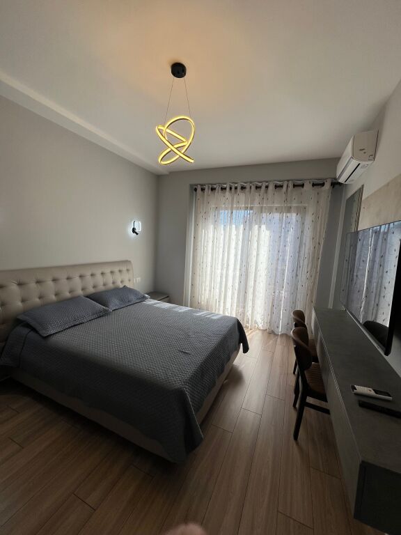 APARTAMENT 3+1+ PARKIM ME QERA GARDEN BUILDING