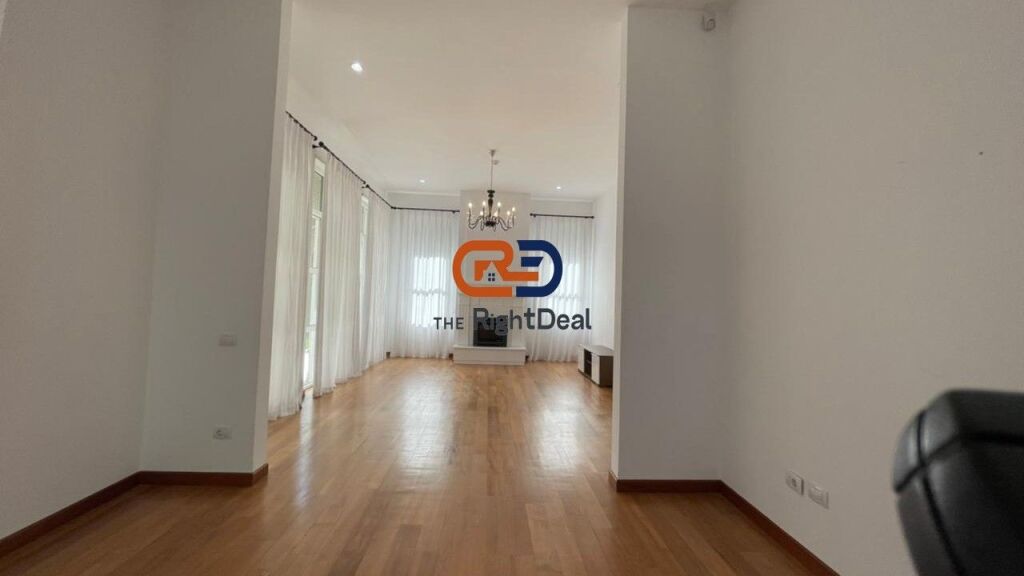 Tek Rolling HIlls Residence, Jepet Me Qira Vile Me Lokacion Pefekt!!!