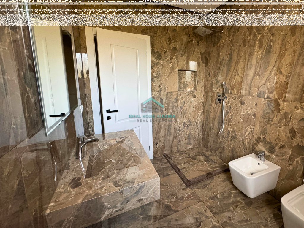 Appartamento in Vendita 2+1 &amp; Garage Doppio – Uji i Ftohtë, Vlore