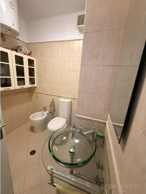 APARTAMENT 2+1+2 ME QIRA TEK AIR ALBANIA! 1,500 € /Muaj