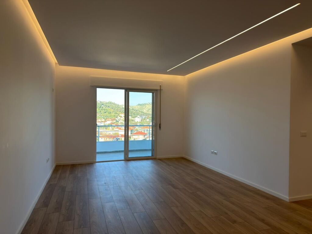 Occasione 2+1 VLORE 135.000€