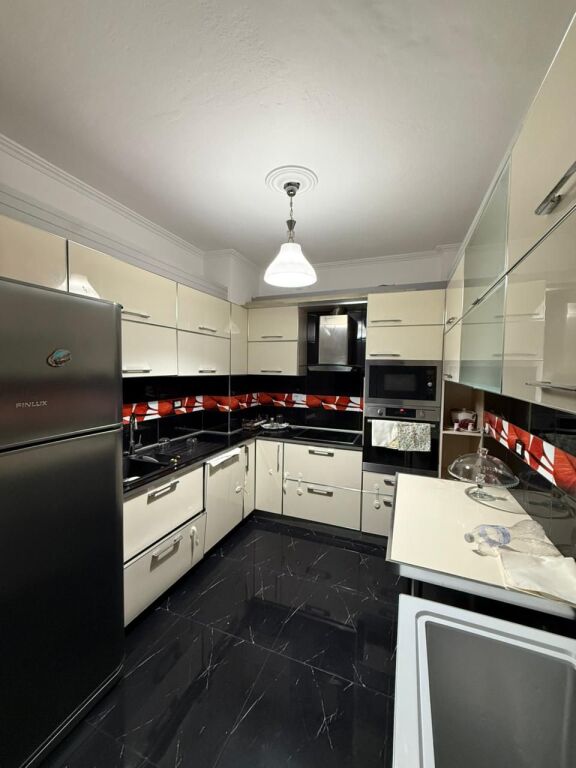 Apartament 2+1+Post Parkimi me qira - Bllok