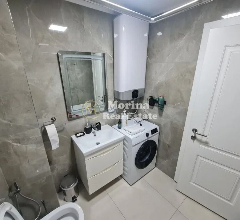 Affitto | Appartamento 2 + 1 | Piazza Skanderbeg | 1200 €/mese