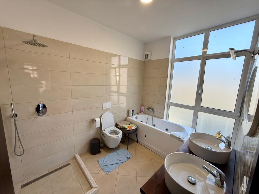 📣 SUPER VILLA FOR RENT 📍 Near Lake Farka ✨  🏡 2-Story Villa 💶 Price 2,500 Euro