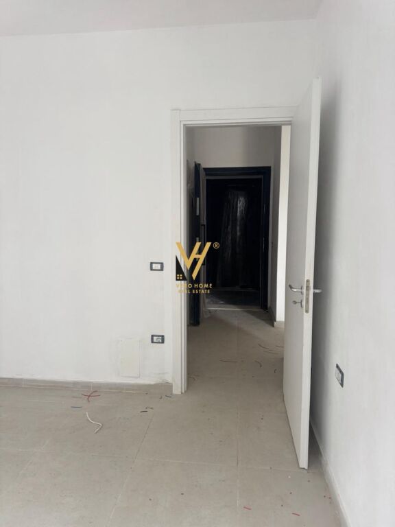VENDESI APPARTAMENTO 1+1 A UNIVERS CITY 67.000 EURO