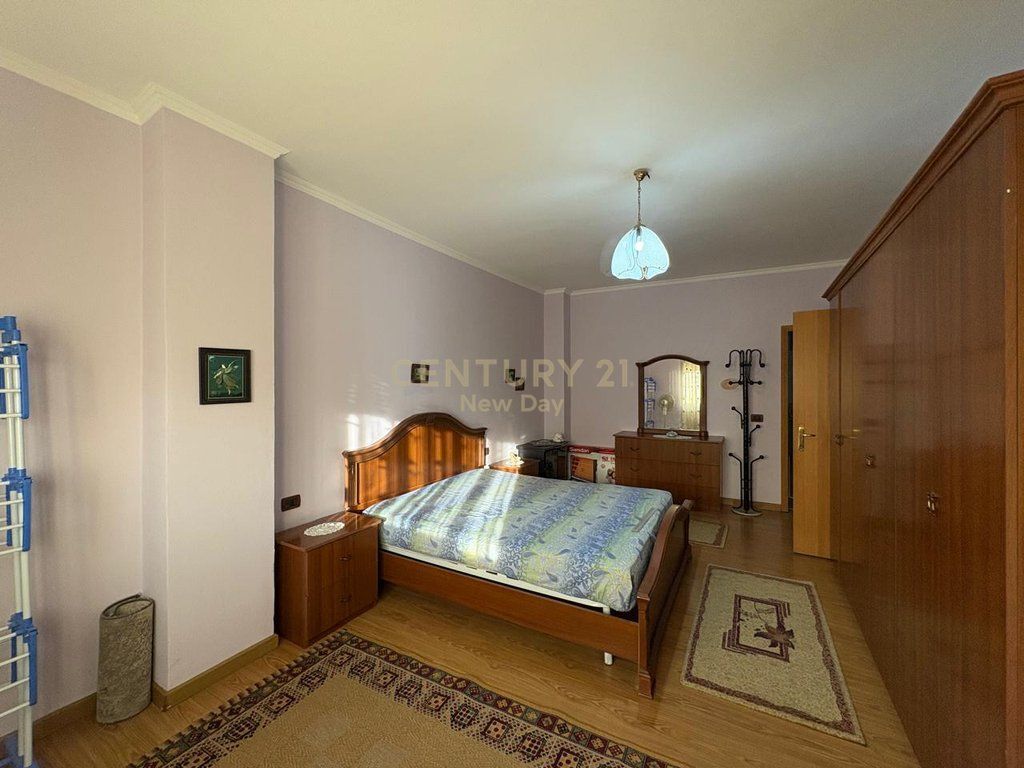 Appartamento 2+1+2 In Affitto presso il Tribunale di Durrës - 450€ | 120 m²