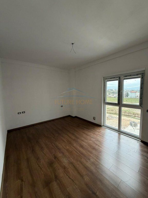 Në shitje, Apartament 2+1+2, Sauk, Porta e Re e Tiranës, Tiranë.