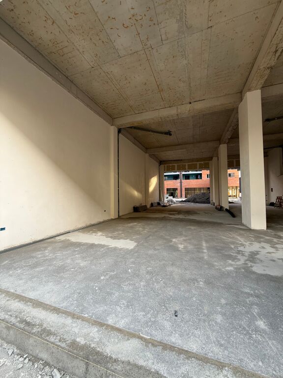 Shop for rent Paskuqan