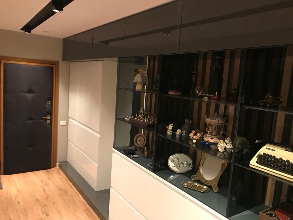 Affitto Appartamento 2+1 📍Piazza Wilson 2° piano con ascensore  Prezzo 1400 euro al mese